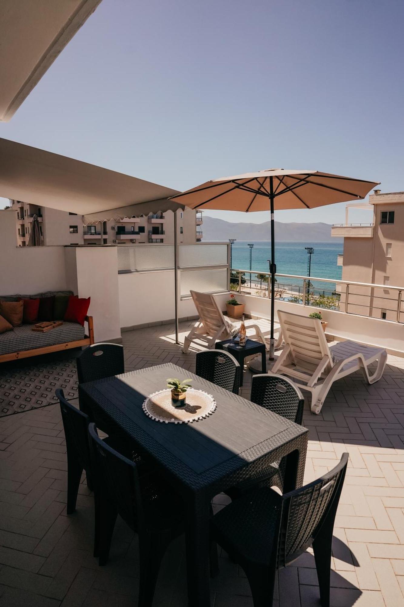 Rrapi Seaview Penthouse - By Eka Luxury Влёра